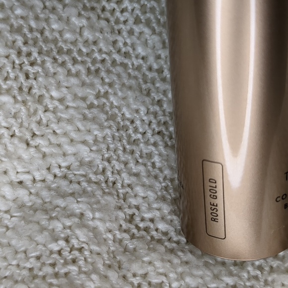 JLo Beauty that star filter complexion booster in Rose Gold, 30ml/1.0fl oz - Picture 4 of 8